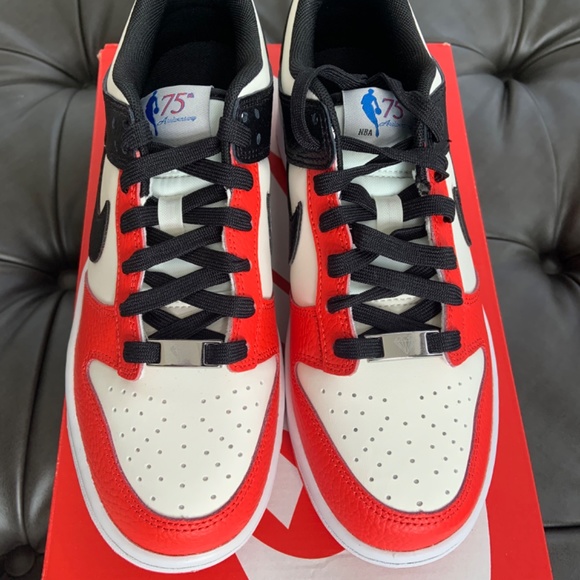 🛑♠️ Nike Dunk Low ‘Chicago’ (GS) - Picture 4 of 4